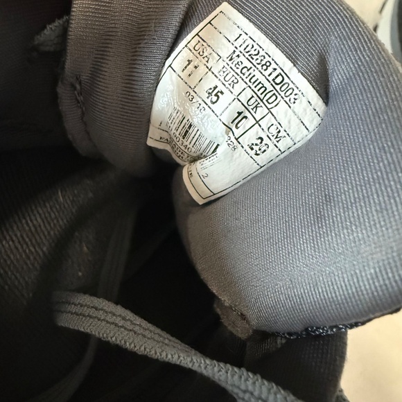 Brooks Mens Ghost 11 1102881D003 Gray Running Shoes Sneakers - Picture 9 of 9